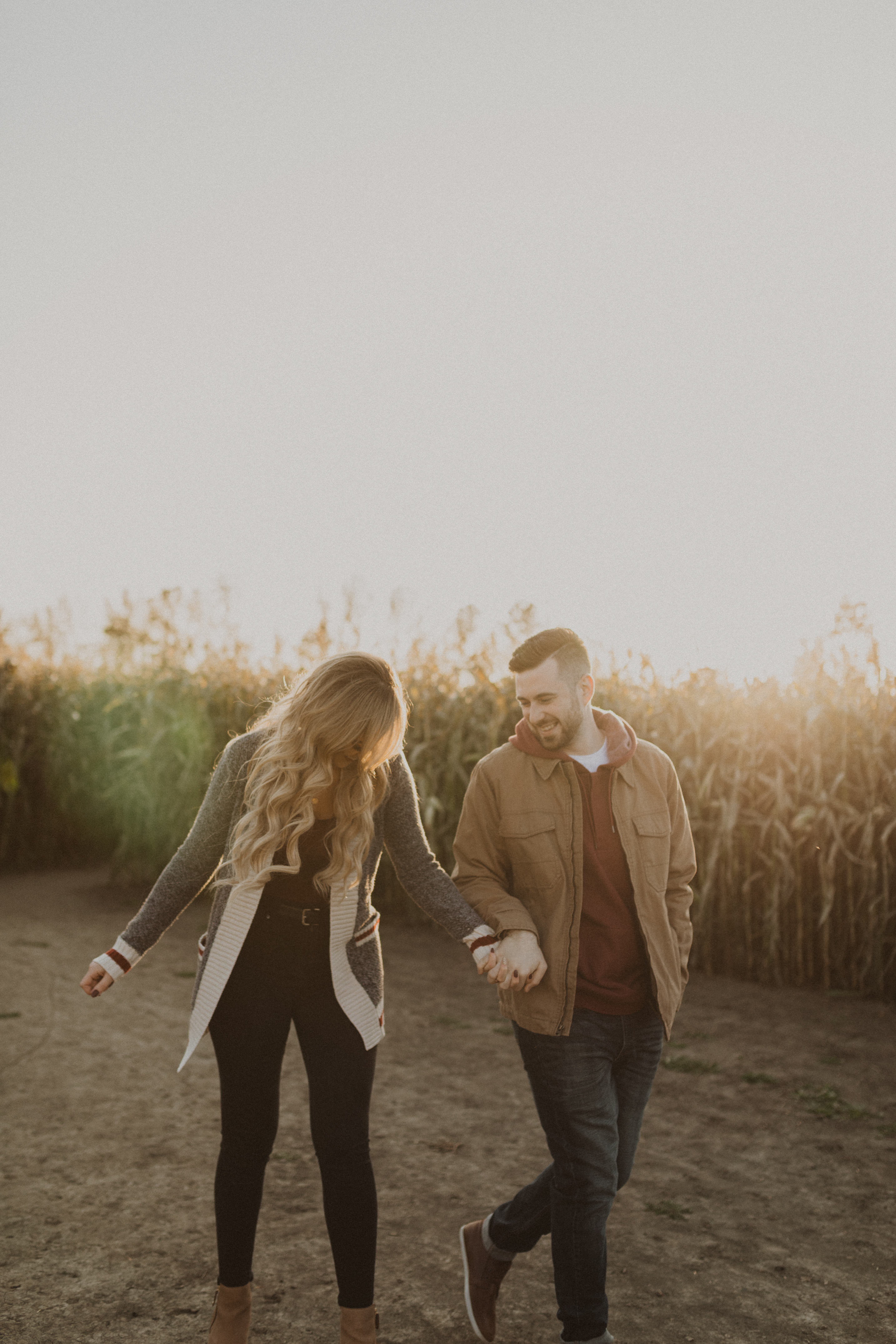 What to wear for your couples photo session - Liv Hettinga Photography