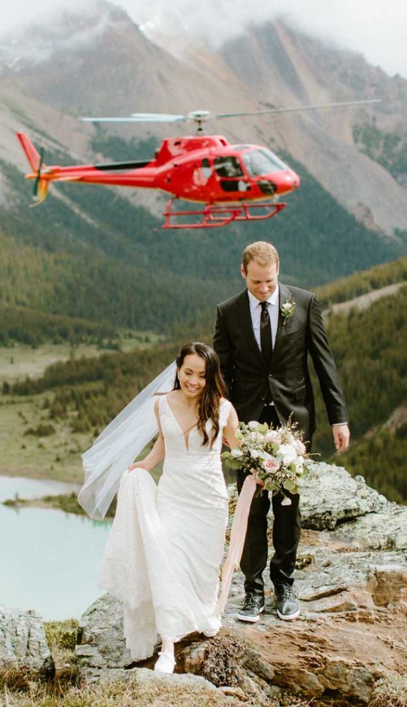 Rockies Heli is the best helicopter tour for your elopement day. Have a helicopter elopement with the best team of vendors.