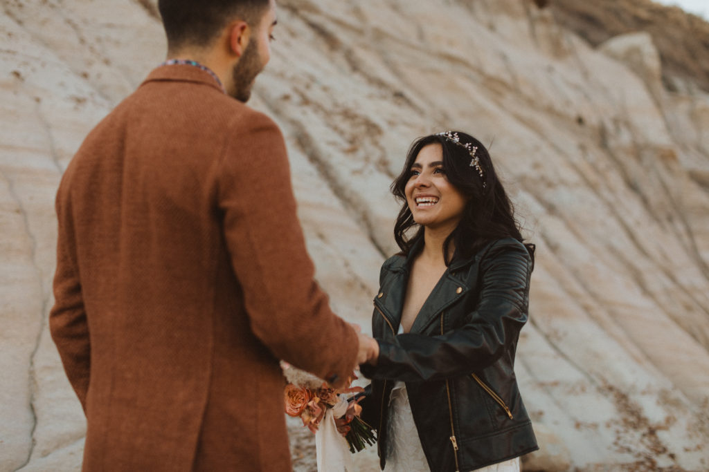 Elopements have no rules. This couple chose to read their vows in private with no one around and use the beautiful desert of Alberta as their backdrop.