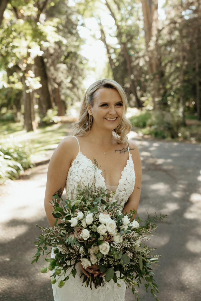Petal and Stem are an Elopement Florist team located in Lethbridge and was chosen as one of Alberta's top elopement vendors.